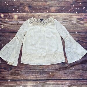 Womens Kaari Blue white Boho Chic Blouse with Bell Sleeves. Size medium. EUC.